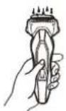 PANASONIC ESRT64 - Cleaning the shaver - 1