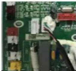 Hydro-Pro Inverter 13 - Podłaczenia kabla przyȩzȩćego do panelu sterȩźȩciego - 5