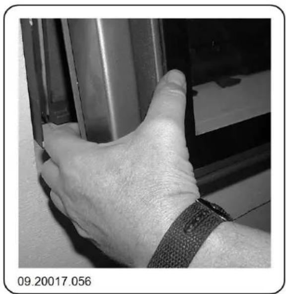 DOVRE 2180CBS - Geleidingsystem demonteren - 9