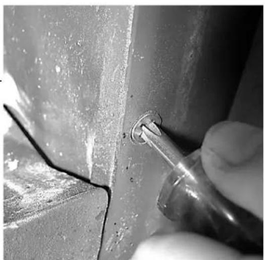 DOVRE 2180CBC - Geleidingsystem demonteren - 4