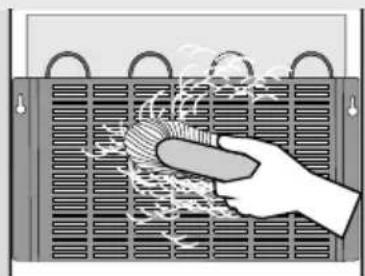 BRANDT BIC2282BW - Veillez à éliminer toute trace des détergents que vous avez utilisés. - 2