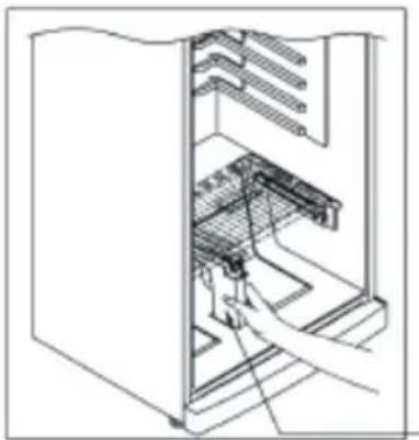 TECHWOOD TK565SOFA - Deuxième étape: Enlever la partition intermédiaire des bacs à légumes entre les bacs. - 1