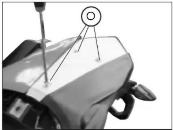Beta Alp 4.0 - Disassembling rear tail - 1