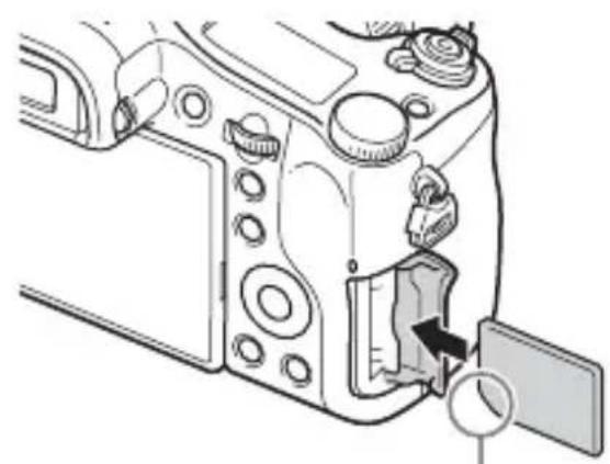 SONY Cybershot DSCRX10 IV - Inserir um cartão de memória (vendido separadamente) - 2