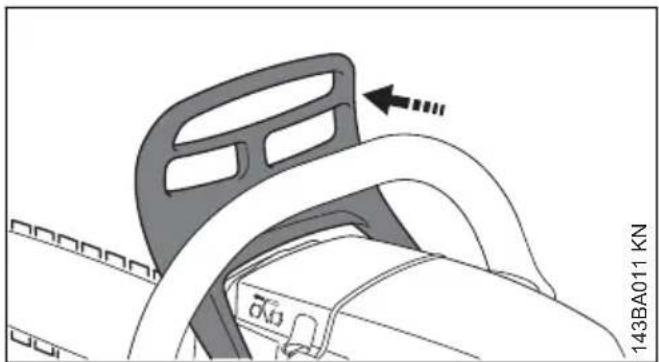 STIHL MS 211 - Zaagketting blokkeren - 1