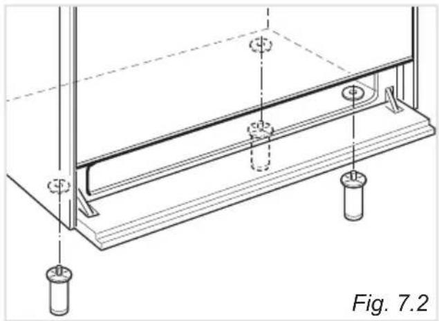 DELONGHI PGVX 965 GHI - FITTING THE ADJUSTABLE FEET - 2