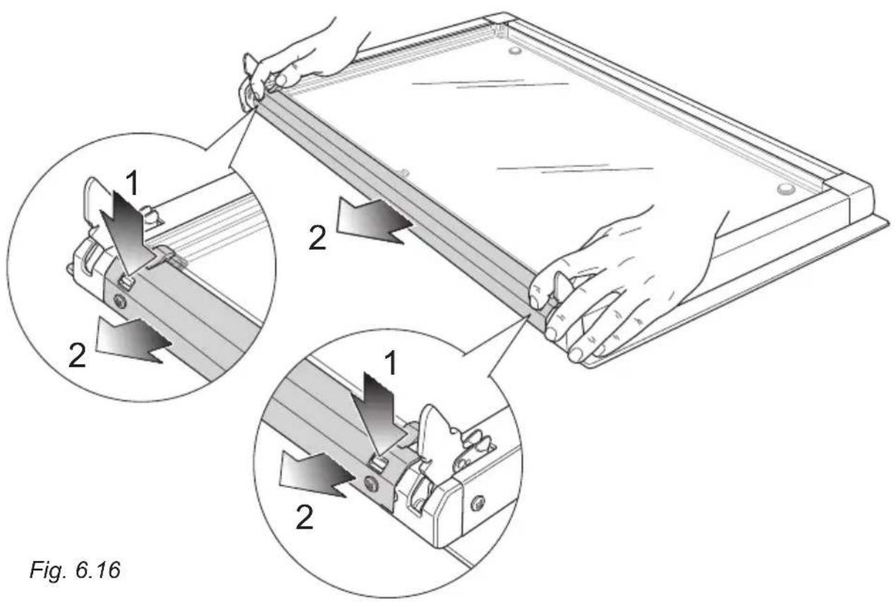 DELONGHI PEMX 965 A - REMOVE THE INNER GLASS RETainer - 1