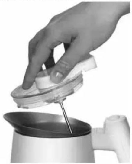 UNOLD Latte Bricco 28447 - BEDIENEN - MILCH AUFSCHAUMEN - 1