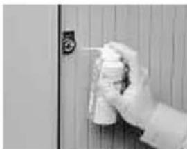 Ahrend 22 - Nettoyage des éléments chrome et en métal vitrifié - 1