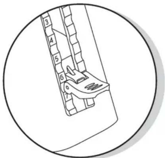 Topeak BabySeat II - Höheneinstellung der Fußstützen - 1