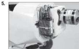 Hangar 9 Carbon Cub 15cc ARF - INSTALLATION DU MOTEUR ET DE L'HELICE - 8