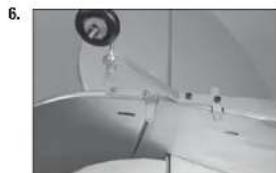 Hangar 9 Carbon Cub 15cc ARF - INSTALLAZIONDE DEL SUPPORTO PER IL RUOTINO DI CODA - 6