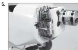 Hangar 9 Carbon Cub 15cc ARF - MONTAGE VON MOTOR UND AKKU - 8