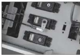 Hangar 9 Ultra Stick 30cc - □ RADIO INSTALLATION - 8