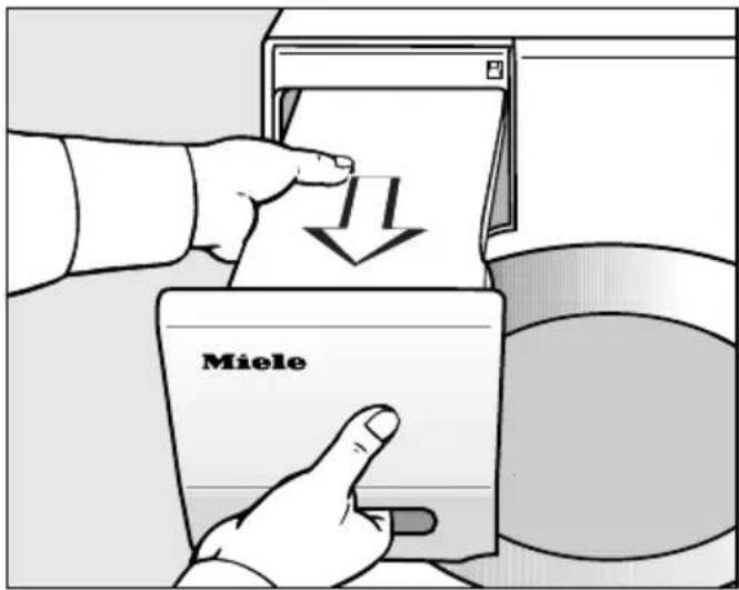 MIELE TWE 620 WP ECO - Emptying the condensed water container - 1