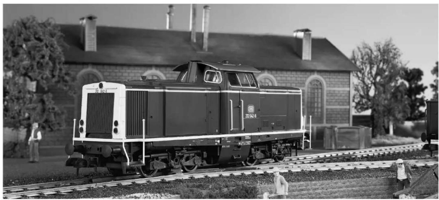 Märklin 55725 BR 212 DB Diesel - Modell der Baureihe 211/212 (V 100) - 1