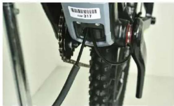 BMC Trailfox TF01 - CABLE ROUTING / REPLACING CABLE HOUSING - 5