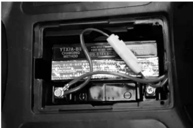 Mash Bibop 50cc - CHARGEMENT DE LA BATTERIE - 1