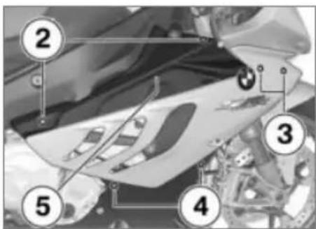 BMW S 1000 RR (2010) - フロントウインカーを取り外す - 4