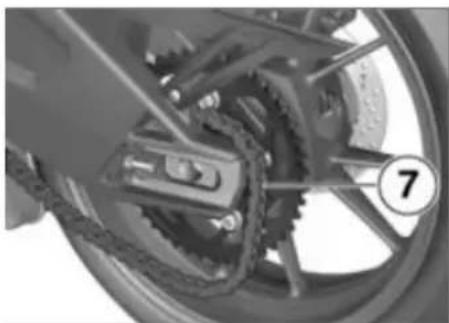 BMW S 1000 RR (2010) - リヤホイールを取り付ける - 6