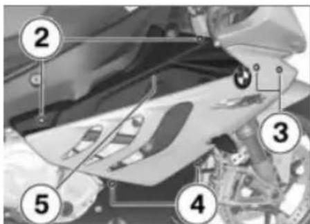 BMW S 1000 RR (2010) - サイドフェアリングを取り外す - 2