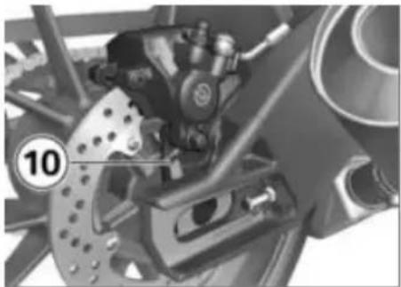 BMW S 1000 RR (2010) - リヤホイールを取り付ける - 5
