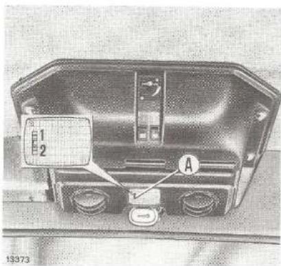 FIAT 8090 - PLAFONNIER DE CABINE - 2