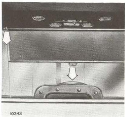 FIAT 8090 - Poussoir G de commande d'essuie-glace à deux vitesses. - 1