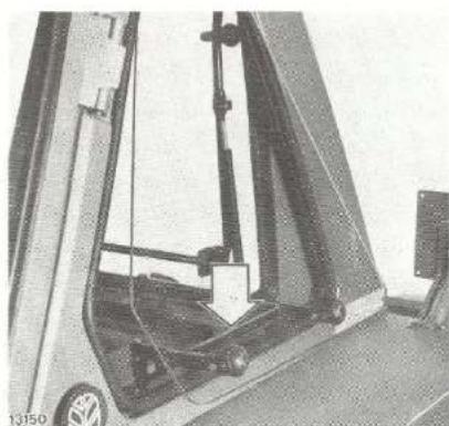 FIAT 8090 - Poussoir G de commande d'essuie-glace à deux vitesses. - 3