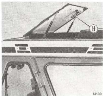 FIAT 7080 - Plafonnier de CABINE - 2