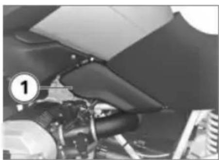 BMW R 1200 GS (2012) - Αντικατάσταση ασφαλειών για τους πρόσθετους προβολείς - 6