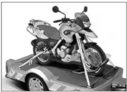 BMW G 650 GS (2008) - モーターサイクルを搬送 用に固定する - 1