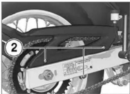 BMW G 650 GS (2008) - リヤホイールを取り外す - 12