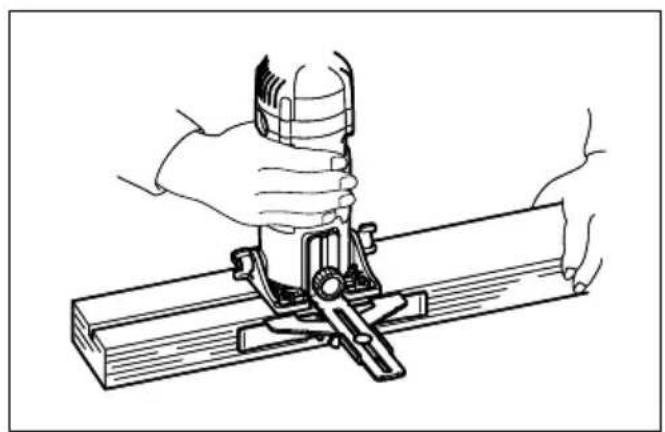 MAKITA 3710 - 15
