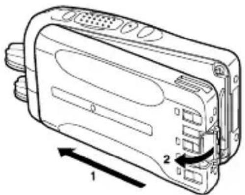 KENWOOD NX220 - INSTALLING/ REMOVING THE (OPTIONAL) BATTERY PACK - 1