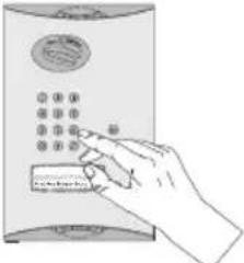 HAGER MHF02X - Via een buitendeurpaneel met toetsenbord - 2