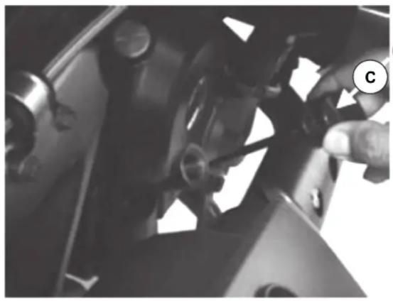 Adiva AD3 300 - Vidange de l'huile moteur - 1