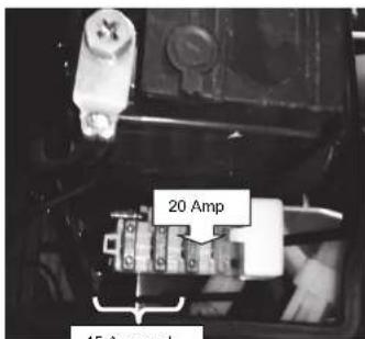 Adiva AD3 300 - VANO BATTERIA/FUSIBILE - 2