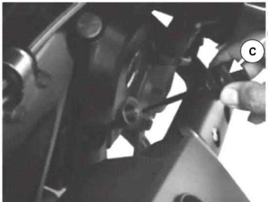 Adiva AD3 300 - Cambio olio motore - 1