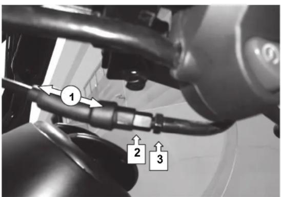 Adiva AD3 200 - Regolazione gioco della leva dell'acceleratore - 1