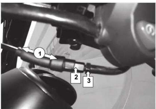 Adiva AD3 200 - Réglage du jeu du levier de l'accelérateur - 1