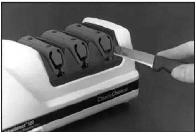 Chef's Choice EdgeSelect 120 - PROCEDURE FOR SHARPENING SERRATED BLADES: - 4