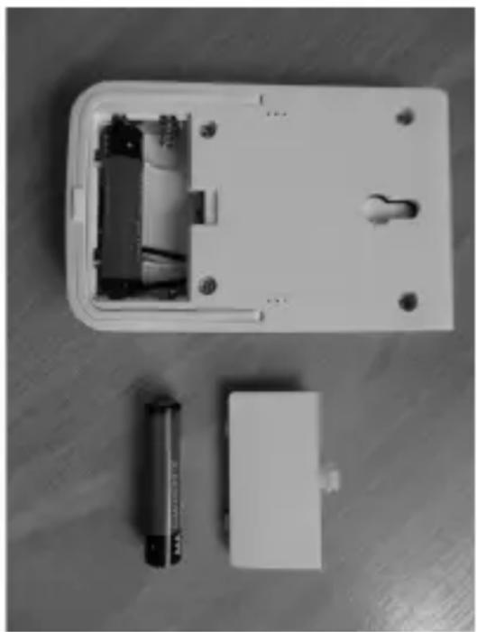 Renkforce RS2W - Inserting the batteries - 2