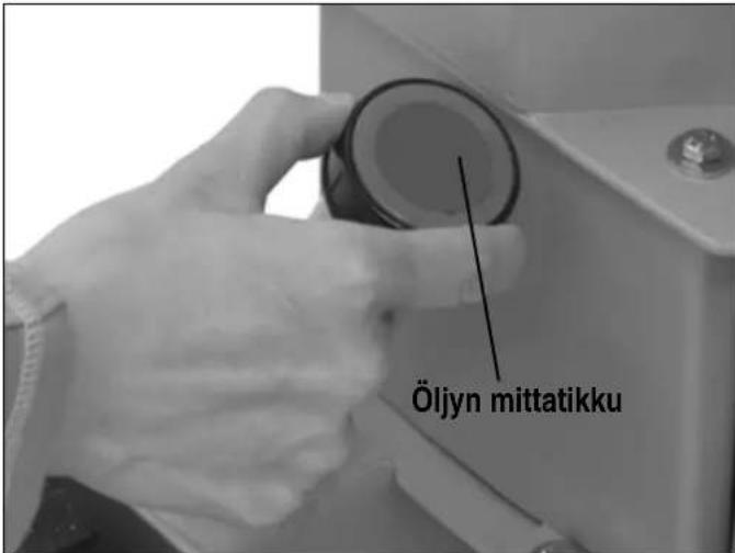 ATIKA ASP 10 TS - Miten tarkistetaan oljytaso? - 2