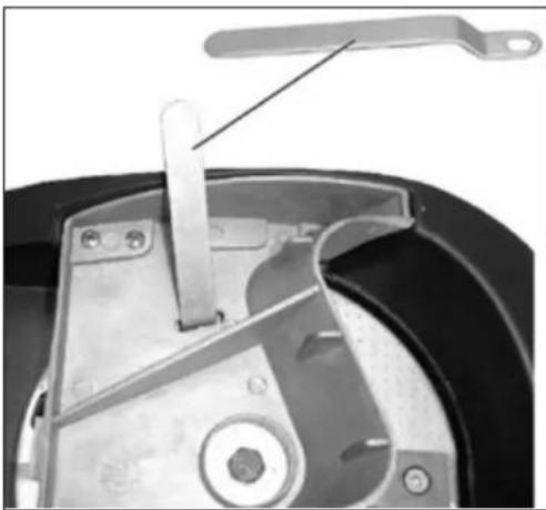 ATIKA AMA 2500 - Messerwechsel - 5