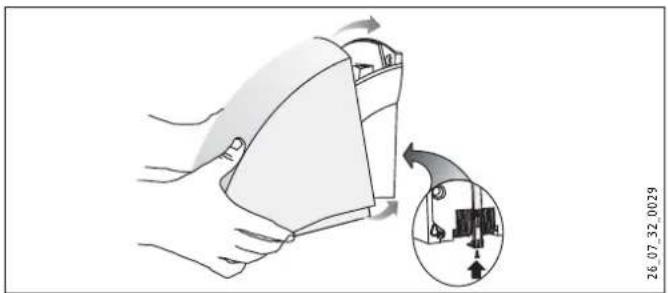 STIEBEL ELTRON HTT 5 - Removing the HTT 5 casing cover - 8
