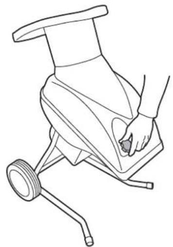 Wolf Garten SDE 2100 - Reiniging van de opvangtrechter - 2