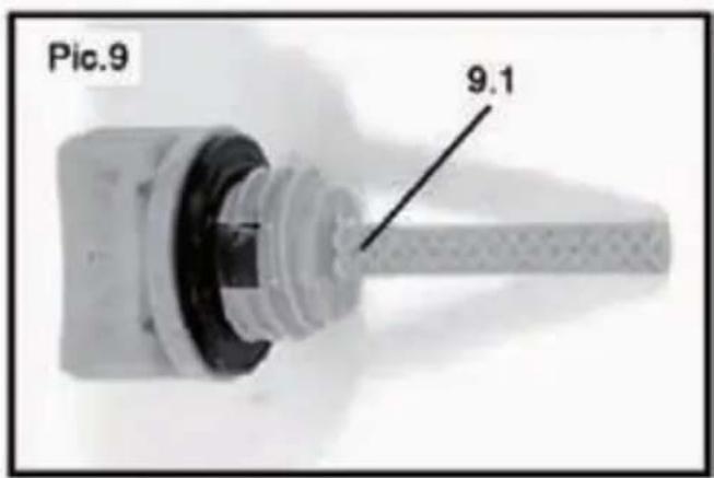 GARLAND Chipper 790 G - Napelnianie oleju silnikowego - 2