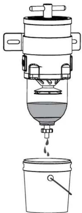 Nanni H4.170 - Draining the water from the fuel prefi Iter - 2