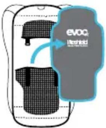 EVOC FR Trail Team 20l - 正确装入保护器 - 1